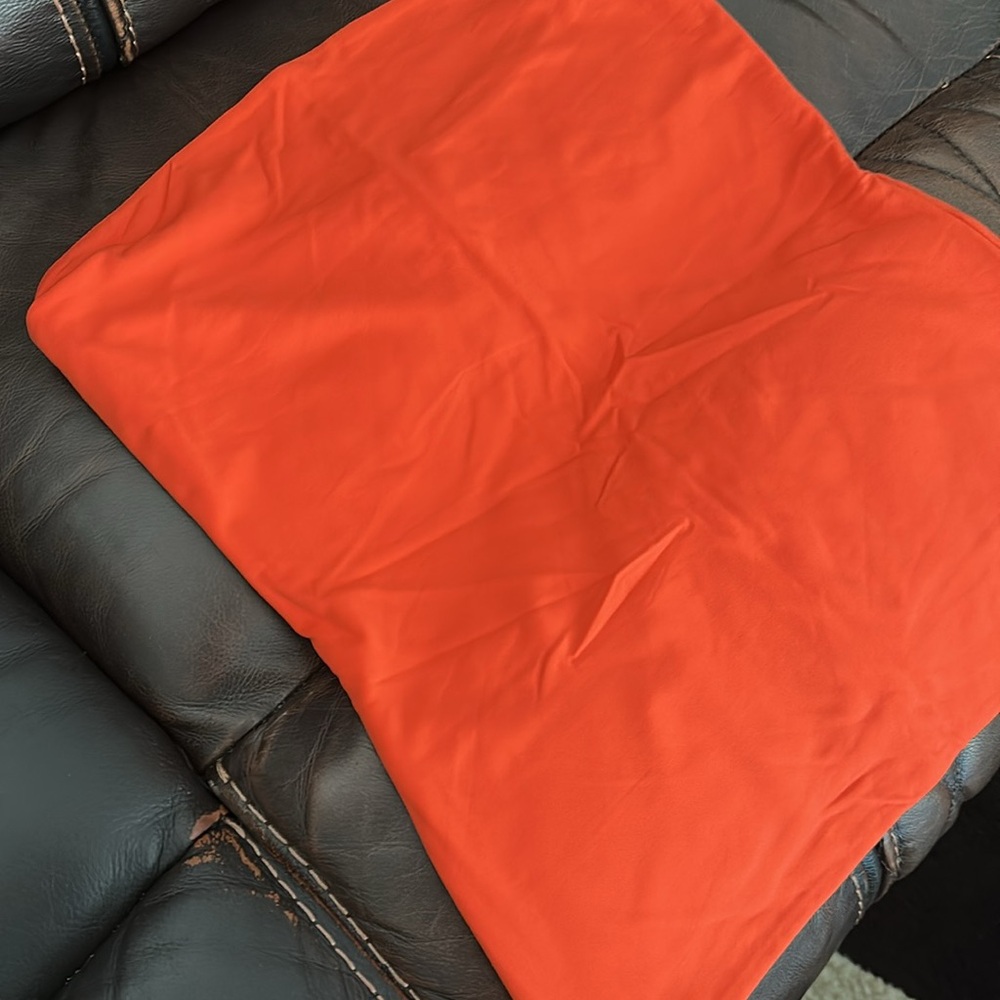 NWOT Aritzia Contour Tube Top in L - Picture 3 of 4